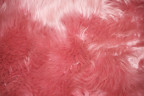 Коврик из овчины с высоким ворсом розовый (0,95 х 0,55 м)