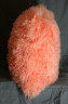 Подушка персиковая из цветной тибетской овчины двусторонняя (0,5 х 0,5 м)